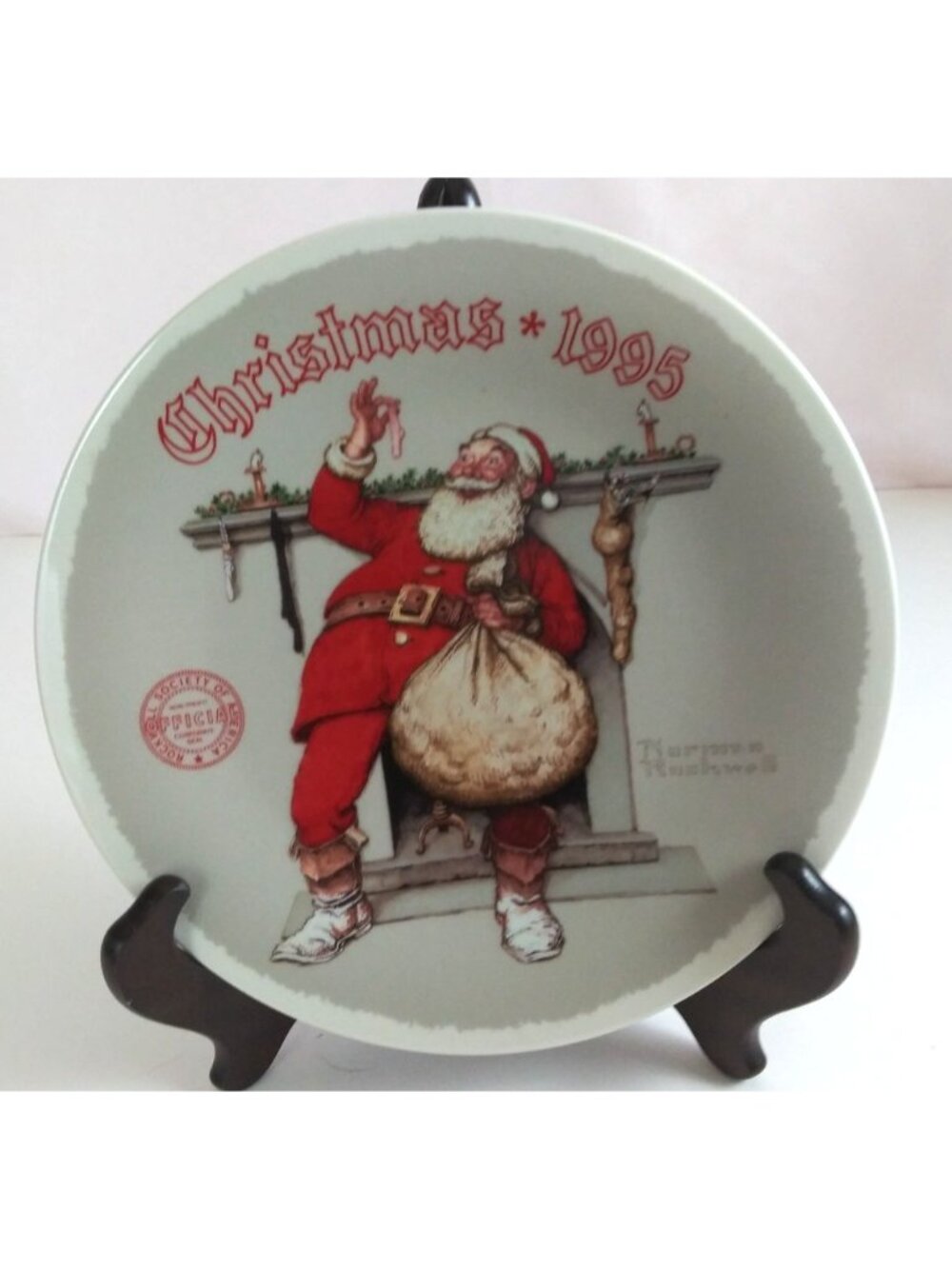 1995 Knowles Filling The Stocking By Norman Rockwell Limited Edition Plate #5132